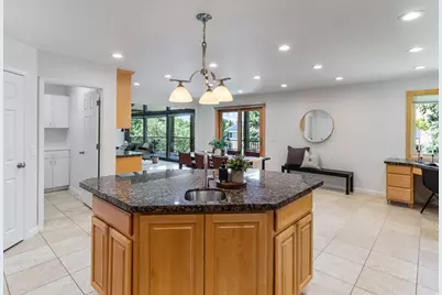 3633 E Country Hollow Dr, Salt Lake City, UT 84121 - Photo 8