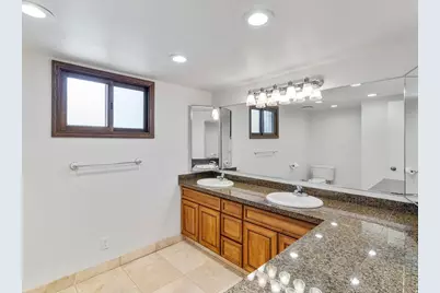 3633 E Country Hollow Dr, Salt Lake City, UT 84121 - Photo 26