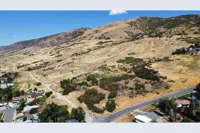 973 N 1050 E #9, Bountiful, UT 84010 - Photo 4