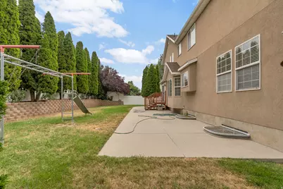 11079 S Ohenry Rd E, Sandy, UT 84070 - Photo 24