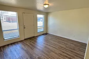 1215 E Gordon Ave, Layton, UT 84040 - Photo 6