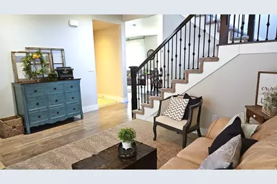 828 W Valley View Way, Lehi, UT 84048 - Photo 6