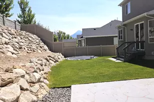 828 W Valley View Way, Lehi, UT 84048 - Photo 2