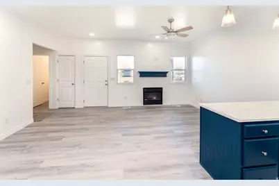 392 E 700 S #C, Vernal, UT 84078 - Photo 8