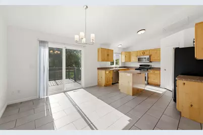 5680 S 2550 W, Roy, UT 84067 - Photo 4