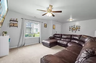 1683 E Bullfrog Dr N, Spanish Fork, UT 84660 - Photo 4