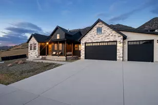 170 N Sherwood Dr, Providence, UT 84332 - Photo 2