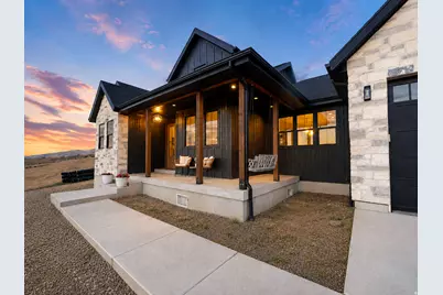170 N Sherwood Dr, Providence, UT 84332 - Photo 4