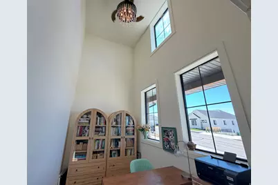 170 N Sherwood Dr, Providence, UT 84332 - Photo 14