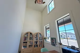 170 N Sherwood Dr, Providence, UT 84332 - Photo 14