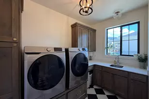 170 N Sherwood Dr, Providence, UT 84332 - Photo 54