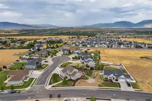 604 W Olympic Ln, Elk Ridge, UT 84651 - Photo 96
