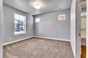 898 N Van Dyne Dr, Saratoga Springs, UT 84045 - Photo 4