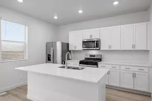 868 E Eden St, Eagle Mountain, UT 84005 - Photo 12