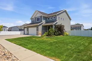 731 S 2300 W, Lehi, UT 84043 - Photo 2