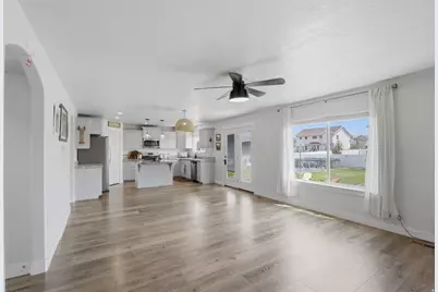731 S 2300 W, Lehi, UT 84043 - Photo 8