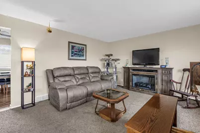 1118 N 575 W, Clinton, UT 84015 - Photo 4