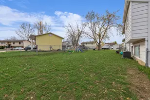 1118 N 575 W, Clinton, UT 84015 - Photo 12