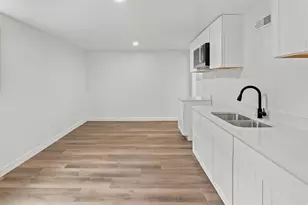 8261 S Maio Dr, Sandy, UT 84093 - Photo 16