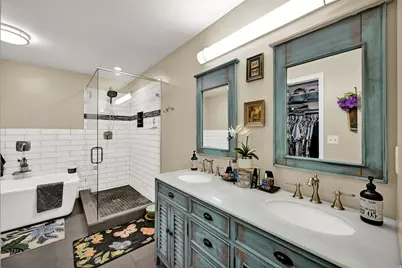 2246 E Lincoln Ct, Holladay, UT 84124 - Photo 4