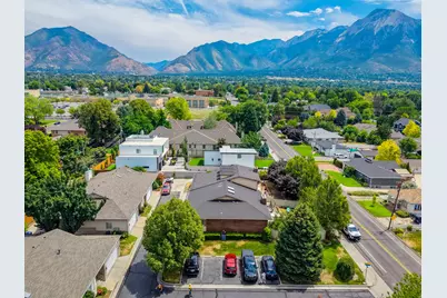 2246 E Lincoln Ct, Holladay, UT 84124 - Photo 28
