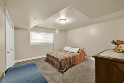 2246 E Lincoln Ct, Holladay, UT 84124 - Photo 18