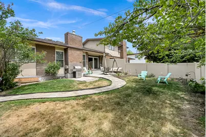 2246 E Lincoln Ct, Holladay, UT 84124 - Photo 26