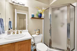 2246 E Lincoln Ct, Holladay, UT 84124 - Photo 20