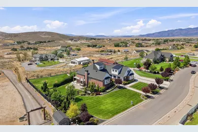 2628 E Prairie Dr, Eagle Mountain, UT 84005 - Photo 86