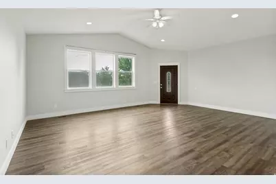 19 W 800 N, Pleasant Grove, UT 84062 - Photo 12