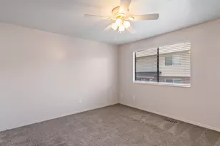 1113 Country Hills Dr, Ogden, UT 84403 - Photo 14