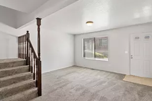 1113 Country Hills Dr, Ogden, UT 84403 - Photo 4