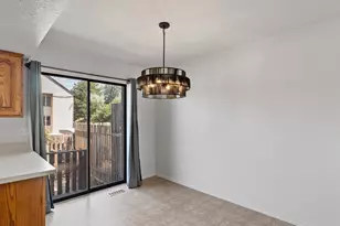 1113 Country Hills Dr, Ogden, UT 84403 - Photo 8