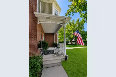 289 W Burton Ln S, Kaysville, UT 84037 - Photo 4