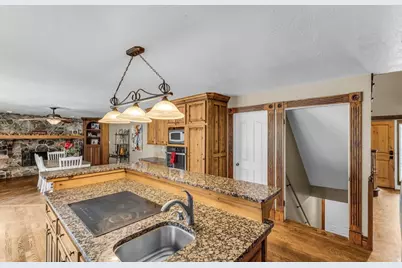 622 W 4050 N, Pleasant View, UT 84414 - Photo 10