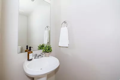 6643 W Ivy Gable Dr, West Jordan, UT 84081 - Photo 14