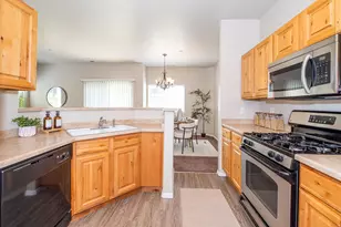 6643 W Ivy Gable Dr, West Jordan, UT 84081 - Photo 12
