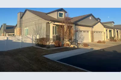 4786 W Furyk Ct, South Jordan, UT 84009 - Photo 2