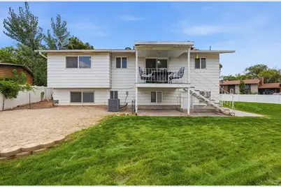 914 W 2600 N, Clinton, UT 84015 - Photo 26