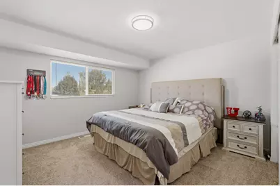 914 W 2600 N, Clinton, UT 84015 - Photo 12