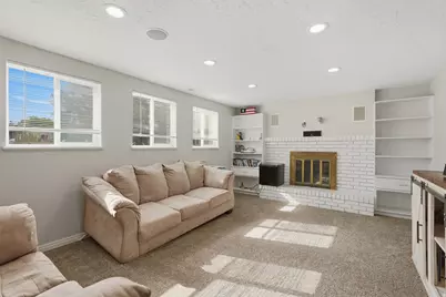 914 W 2600 N, Clinton, UT 84015 - Photo 16