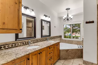 2697 N 520 E, Lehi, UT 84043 - Photo 12