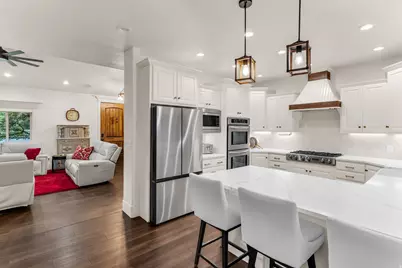 2697 N 520 E, Lehi, UT 84043 - Photo 8
