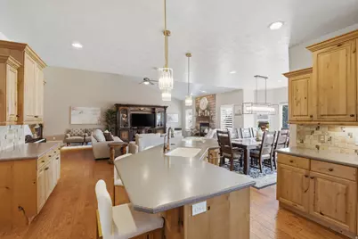 5352 N Horseshoe Dr, Stansbury Park, UT 84074 - Photo 12