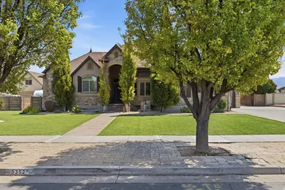 5352 N Horseshoe Dr, Stansbury Park, UT 84074 - Photo 2
