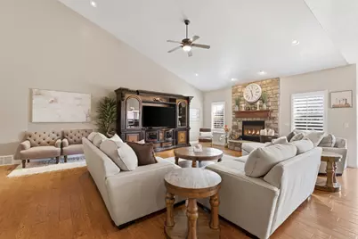 5352 N Horseshoe Dr, Stansbury Park, UT 84074 - Photo 8