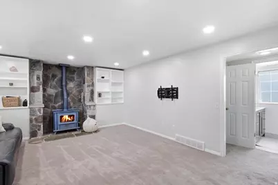 684 E 1550 S, Kaysville, UT 84037 - Photo 18