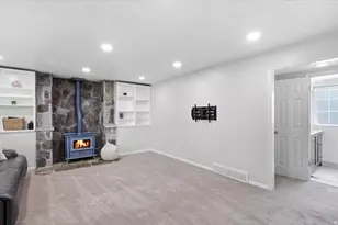 684 E 1550 S, Kaysville, UT 84037 - Photo 18