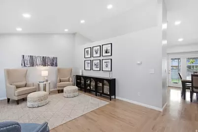 684 E 1550 S, Kaysville, UT 84037 - Photo 2