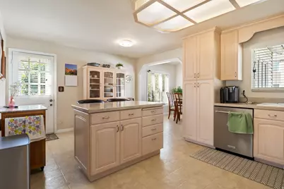 5386 S Clover Meadow Dr, Murray, UT 84123 - Photo 8